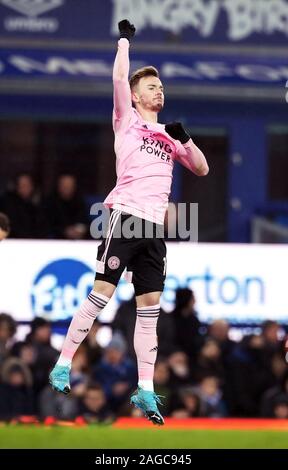 Leicester City's James Maddison fête marquant son premier but de côtés du jeu pendant le match de quart de finale de la Coupe du buffle à Goodison Park, Liverpool. Banque D'Images