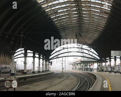 Lors de son ouverture en 1877, la gare de York était la plus grande du monde, il a été conçu par Thomas Prosser et beaucoup admiré pour sa structure courbe Banque D'Images