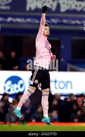 Leicester City's James Maddison fête marquant son premier but de côtés du jeu pendant le match de quart de finale de la Coupe du buffle à Goodison Park, Liverpool. Banque D'Images