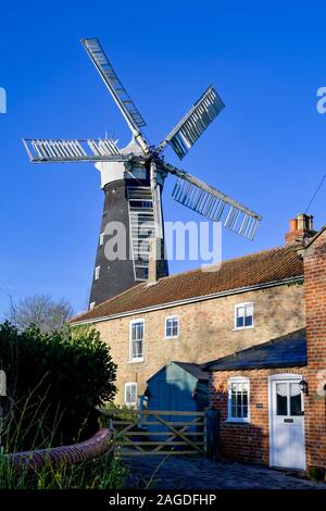 Cinq navigué Hoyle's Mill, moulin, vers 1837, Alford Lincolnshire, Angleterre, RU Banque D'Images