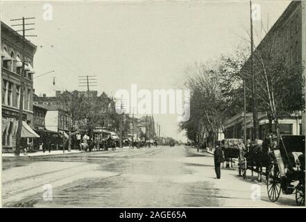 . Cutler's guide à Niagara Falls, et les points d'intérêt. -.- Est que nous estimons qu'il est essentiel de relier de façon concise un compte des plus importantes batailles et d'autres occurrences d'thisregion. Nous sommes heureux de voir le lecteur intéressé à la sa-conservateurs de Old Fort Niagara et la région du Niagara, par Peter A. Porter, m.xtended compte, comme c'est tothis auteur, l'historien de Niagara, nous sommes redevables d'foriiost les données à partir de laquelle notre récit est dérivé. Le 6ème jour de décembre, 167S, LaSalle et hisparty est posé à l'embouchure de la rivière Niagara, où, sur la pointe de terre Banque D'Images