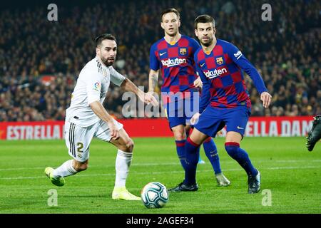 Barcelone, Espagne. Credit : D. 18 Dec, 2019. Daniel Carvajal (Real), Gerard Pique (Barcelone) Football/soccer : "La Liga espagnole Santander' match entre FC Barcelona 0-0 Real Madrid au Camp Nou à Barcelone, Espagne. Credit : D .Nakashima/AFLO/Alamy Live News Banque D'Images