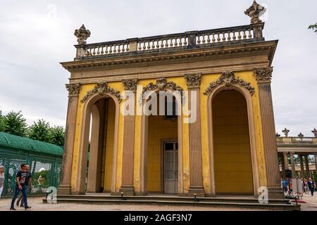 Berlin, Allemagne - 17 août 2019 - Vue sur le palais de Sanssouci, l'ancien palais d'été de Frédéric le Grand, roi de Prusse, à Potsdam, Berlin Banque D'Images