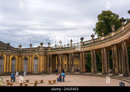 Berlin, Allemagne - 17 août 2019 - Vue sur le palais de Sanssouci, l'ancien palais d'été de Frédéric le Grand, roi de Prusse, à Potsdam, Berlin Banque D'Images