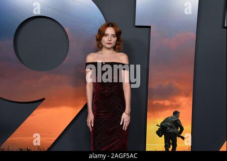 Los Angeles, United States. Dec 18, 2019. Josephine artiste Relli assiste à la première de the motion picture drama '1917' de la guerre au théâtre chinois de Grauman dans la section Hollywood de Los Angeles le Mercredi, Décembre 18, 2019. Scénario : Deux jeunes soldats britanniques durant la Première Guerre mondiale sont donnés une mission impossible : livrer un message profondément dans le territoire de l'ennemi qui s'arrête 1 600 hommes, et l'un des frères du soldat, de marcher tout droit dans un piège mortel. Photo par Jim Ruymen/UPI UPI : Crédit/Alamy Live News Banque D'Images