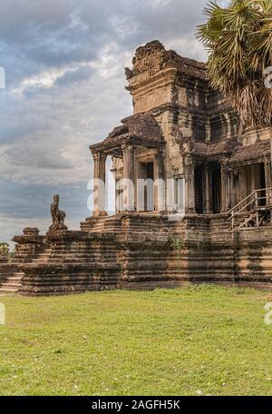 Angkor Wat Temple, vue de côté la province de Siem Reap au Cambodge Banque D'Images