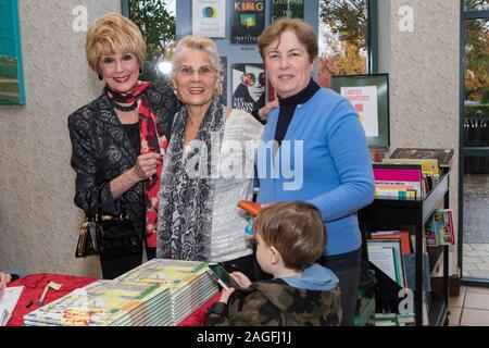 Calabasas, CALIFORNIE - 7 DÉCEMBRE 2019: "The Wondrously Magical Adventures of Penelope and Rosco" signature de réservation à Barnes and Noble. Banque D'Images