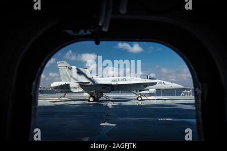 Charleston, South Carolina, United States, Novemner 2019, F18 Hornet sur le pont de l'USS Yorktown Banque D'Images