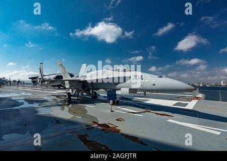 Charleston, South Carolina, United States, Novemner 2019, F18 Hornet sur le pont de l'USS Yorktown Banque D'Images