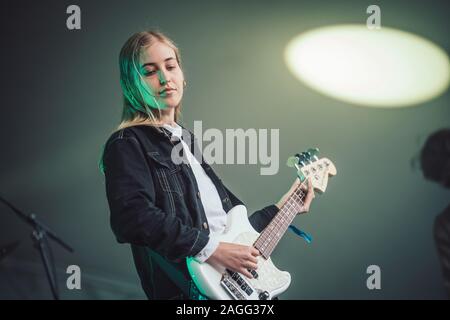 Martofte, au Danemark. 01st, 2019 juin. La chanteuse australienne, musicien et auteur-compositeur Hatchie effectue un concert live au cours de la Danish Music Festival Festival 2019 Heartland. (Photo crédit : Gonzales Photo - Mathias Kristensen). Banque D'Images