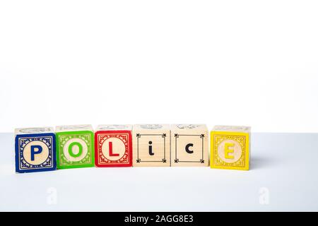 Childrens Wooden Alphabet Blocks Spelling le mot à Banque D'Images