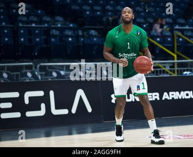 Belgrade, Serbie. Dec 18, 2019. Marcus Ginyard de Limoges Csp se réchauffe. Credit : Nikola Krstic/Alamy Live News Banque D'Images