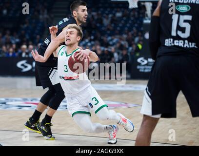 Belgrade, Serbie. Dec 18, 2019. Ludovic Beyhurst de Limoges Csp est en concurrence contre Nemanja Gordic de Partizan Belgrade Nis. Credit : Nikola Krstic/Alamy Live News Banque D'Images