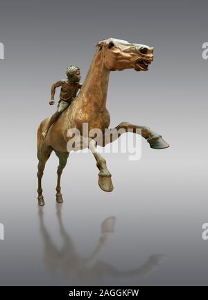 Artrmision "Jockey d' un statue en bronze d'un garçon à cheval. Musée National Archéologique d'Athènes. Circa 140 BC. Cat No X 15177. Encore une fois Banque D'Images