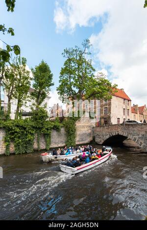 L'affichage classique des canaux de Bruges. La Belgique. Banque D'Images