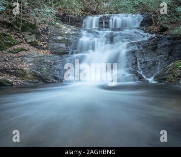 Chutes d'eau à l'Nanthahala National Forest Banque D'Images