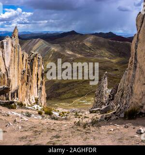 Forêt de pierre dans la région de Cusco au Pérou, dans les Andes Banque D'Images