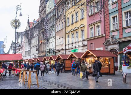 Marché de Noël traditionnel sur la vieille ville de Wroclaw en Silésie région de Pologne Banque D'Images