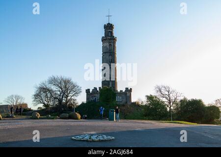 Message du monument de Skies Nelson, Calton Hill - la projection sera vue du nord, au rayon de braquage, ainsi sur le côté nord Banque D'Images