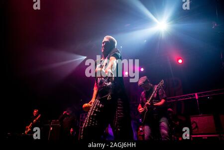 Happy Mondays effectuer à l'O2 Academy de Bournemouth. Crédit : Charlie Raven/Alamy Banque D'Images