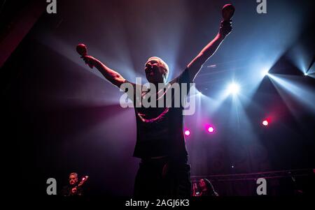 Happy Mondays effectuer à l'O2 Academy de Bournemouth. Crédit : Charlie Raven/Alamy Banque D'Images