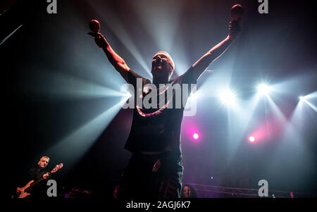 Happy Mondays effectuer à l'O2 Academy de Bournemouth. Crédit : Charlie Raven/Alamy Banque D'Images