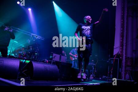 Happy Mondays effectuer à l'O2 Academy de Bournemouth. Crédit : Charlie Raven/Alamy Banque D'Images