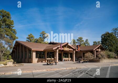 Arizona, DEC 24 : Vue extérieure de la Bright Angel Lodge le Déc 24, 2017 at Arizona Banque D'Images