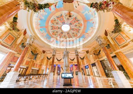 Las Vegas, DEC 25 : vue de l'intérieur de l'hôtel Caesars Palace le Déc 25, 2017 à Las Vegas, Nevada Banque D'Images