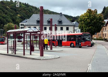 Station de bus de la ville de Glashutte dans Switzerland-Eastern les Monts Métallifères de Saxe district Banque D'Images