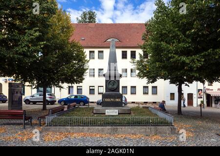 Monument en l'honneur du fondateur maître horloger Ferdinand Adolph Lange de l'industrie horlogère dans la région de Glashutte Banque D'Images