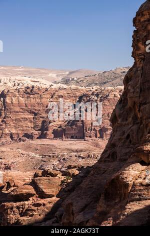 Petra vue depuis le Monastère Deir Al, falaise, la sculpture, l'architecture ancienne, la Jordanie, Moyen-Orient, Asie Banque D'Images