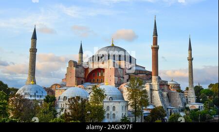 Istanbul, Turquie - Sep 28, 2018. Vue sur la basilique Sainte-Sophie à Istanbul, Turquie. Construit en 537 AD, le bâtiment a été célèbre en particulier pour son énorme dome Banque D'Images