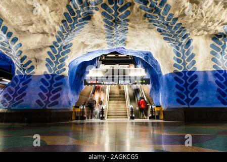 Stockholm, Suède - août 9, 2019 : T-Centralen station de métro de Stockholm. Ligne bleue. Presque chaque station de Stockholm a son propre art decorat Banque D'Images