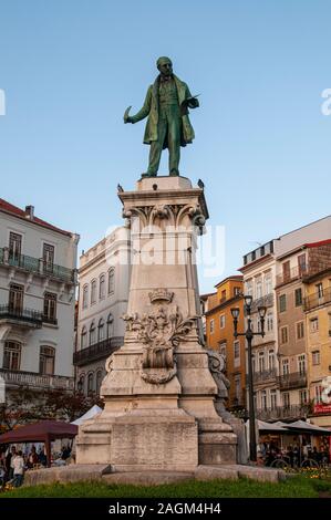 Statue de Joaquim Antonio de Aguiar dans Largo da Portagem square, Coimbra, Portugal, Région Centre Banque D'Images