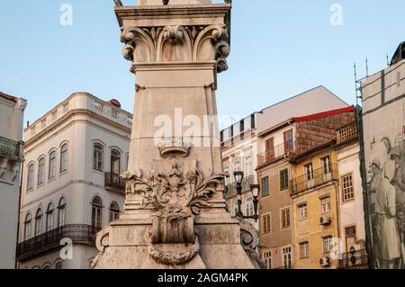 Base de la Statue de Joaquim Antonio de Aguiar dans Largo da Portagem square, Coimbra, Portugal, Région Centre Banque D'Images