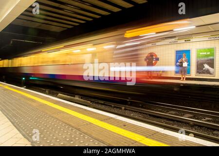 Le métro de Londres est la méthode la plus rapide pour voyager autour de la capitale de Londres. Banque D'Images