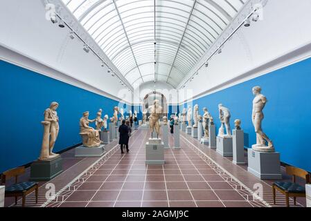 Glyptotek de Copenhague, vue de sculptures à l'intérieur de la collection de l'antiquité grecque et romaine de la Ny Carlsberg Glyptotek Museum de Copenhague, Danemark. Banque D'Images