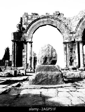Syrie. Les ruines du monastère de St Simeon et de l'église non loin de la ville historique syrienne d'Alep comme elle l'était en 1998 Banque D'Images