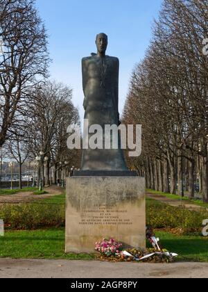 Le Monument Komitas et mémorial au génocide arménien à Paris, France Banque D'Images