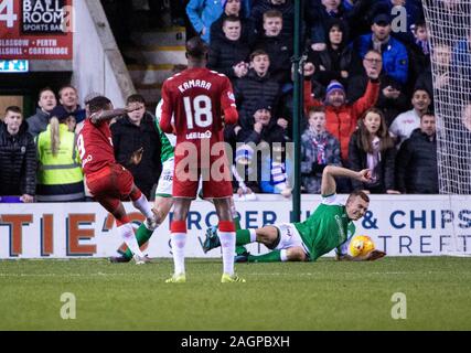 Ladbrokes Premiereship écossais - Hibernian v Rangers. Easter Road Stadium, Edinburgh, Midlothian, UK. 18Th Oct, 2019. Pic montre : l'avant des Rangers, Jermain Defoe, incendies accueil les visiteurs 3e objectif comme Hibs descendre 0-3 de Rangers à Easter Road Stadium, Edinburgh. Crédit : Ian Jacobs/Alamy Live News Banque D'Images