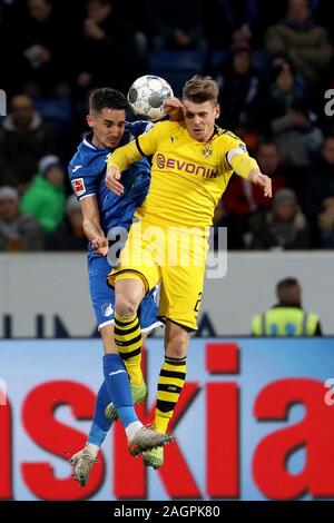 Hoffenheim, Allemagne. 18Th Oct, 2019. Action de Lukasz (R) rivalise avec Benjamin Hubner d'Hoffenheim lors d'un match de Bundesliga allemande entre Borussia Dortmund et TSG 1899 Hoffenheim à Hoffenheim, Allemagne, le 20 décembre 2019. Credit : Joachim Bywaletz/Xinhua/Alamy Live News Banque D'Images