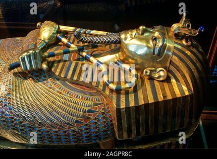 Sarcophage de Toutankhamon, Musée d'antiquités égyptiennes, Le Caire, Egypte, Afrique. Banque D'Images