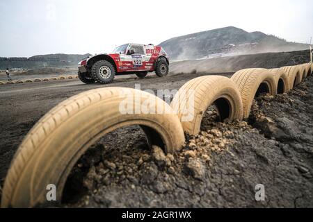 Beijing, Chine, province de Liaoning. 17 Juin, 2019. Li Li de Longyuji Henan Chine au cours de la compétition de sport Offroad Championship (COC) à Fuxin, nord-est de la Chine, la province de Liaoning, 17 juin 2019. Source : Xinhua/Yulong Pan/Alamy Live News Banque D'Images