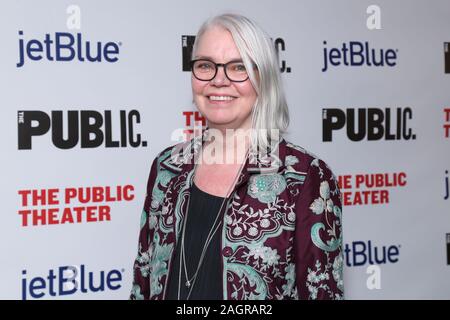 Party d'ouverture d'une salle lumineuse appelée journée au théâtre public. Avec : Susan Hilferty Où : New York, New York, United States Quand : 20 Nov 2019 Crédit : Joseph Marzullo/WENN.com Banque D'Images