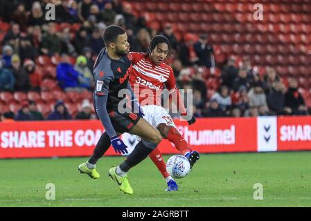 20 décembre 2019, Stade Riverside, Middlesbrough, Angleterre ; Sky Bet Championship, Middlesbrough v Stoke City : Spence Djed (29) de pousses de Middlesbrough sur crédit Objectif : Mark Cosgrove/News Images Banque D'Images