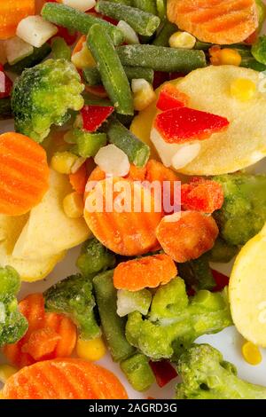 Faire sauter les légumes congelés Banque D'Images