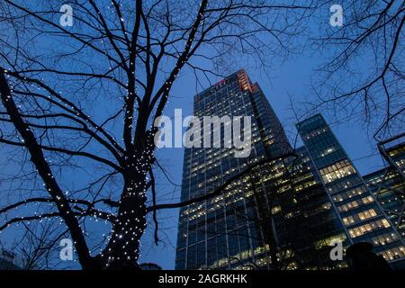HSBC et siège de Citi à Noël à Canary Wharf dans le Docklands Banque D'Images