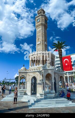Tour de l'horloge d'Izmir. La célèbre tour de l'horloge est devenue le symbole d'Izmir Banque D'Images