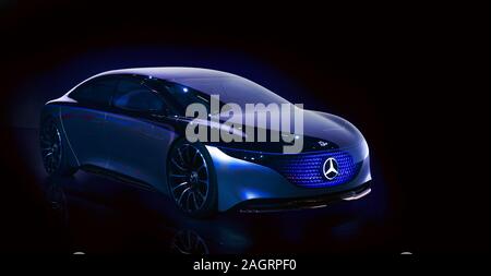 Francfort, Allemagne - Sep 19, 2019 : Mercedes Benz Vision concept car électrique de luxe NQE à reveiled l'auto IAA de Francfort 2019. Banque D'Images